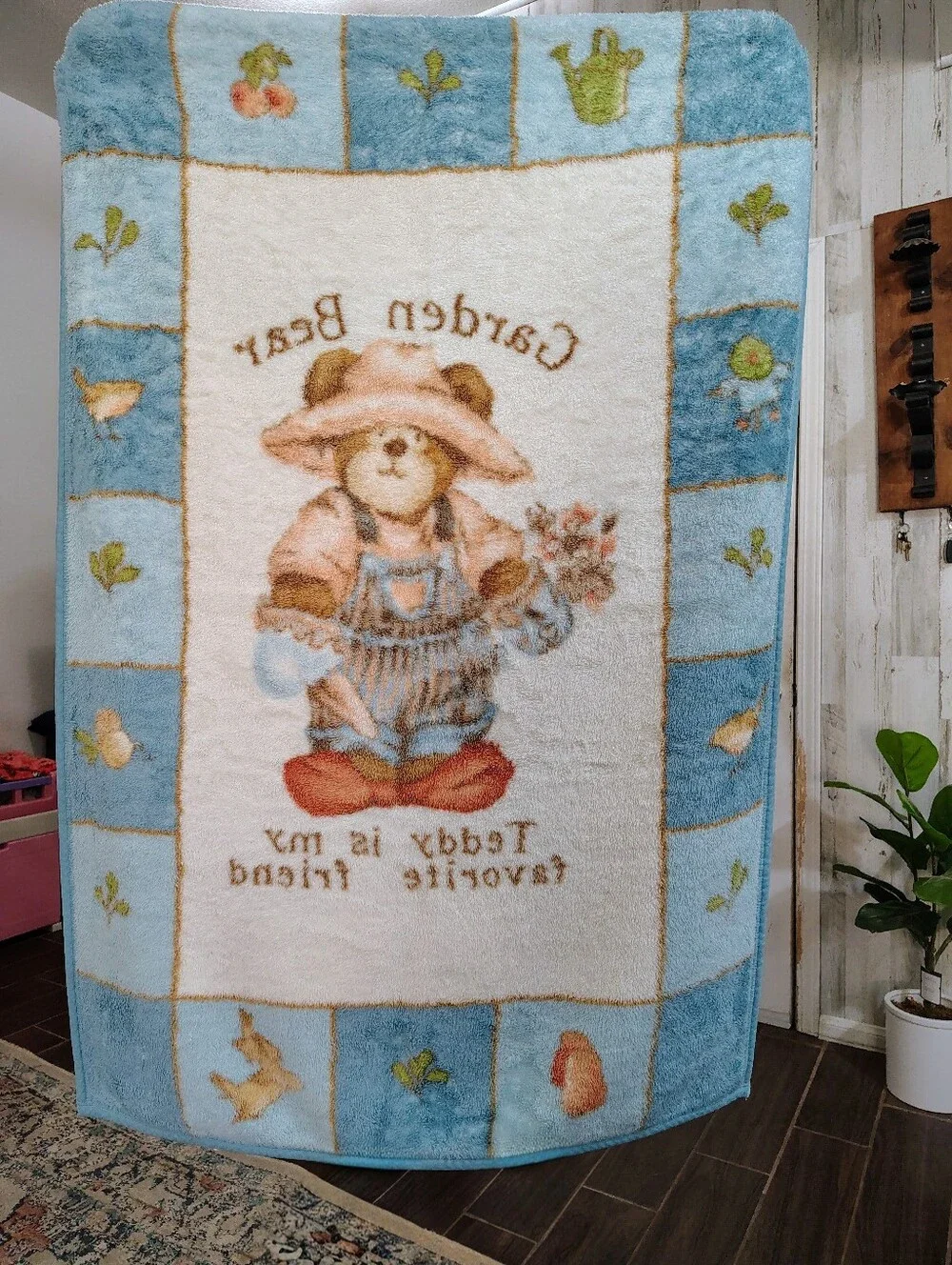 KOYO Vintage Original Garden Bear Teddy Is My Favorite Friend Thick HeavyBlanket
